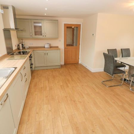 Woodpecker Barn Villa Pontyclun Exterior photo